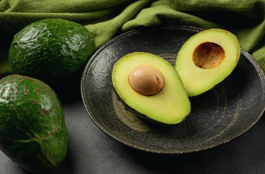5 Health Benefits of Eating Avocado