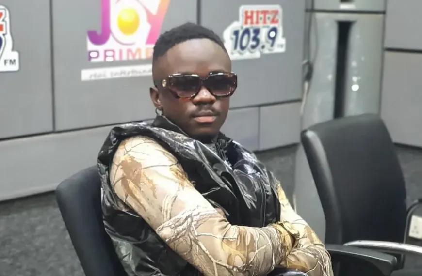 I want to collaborate with Stonebwoy – Yaw Tog eyes track features