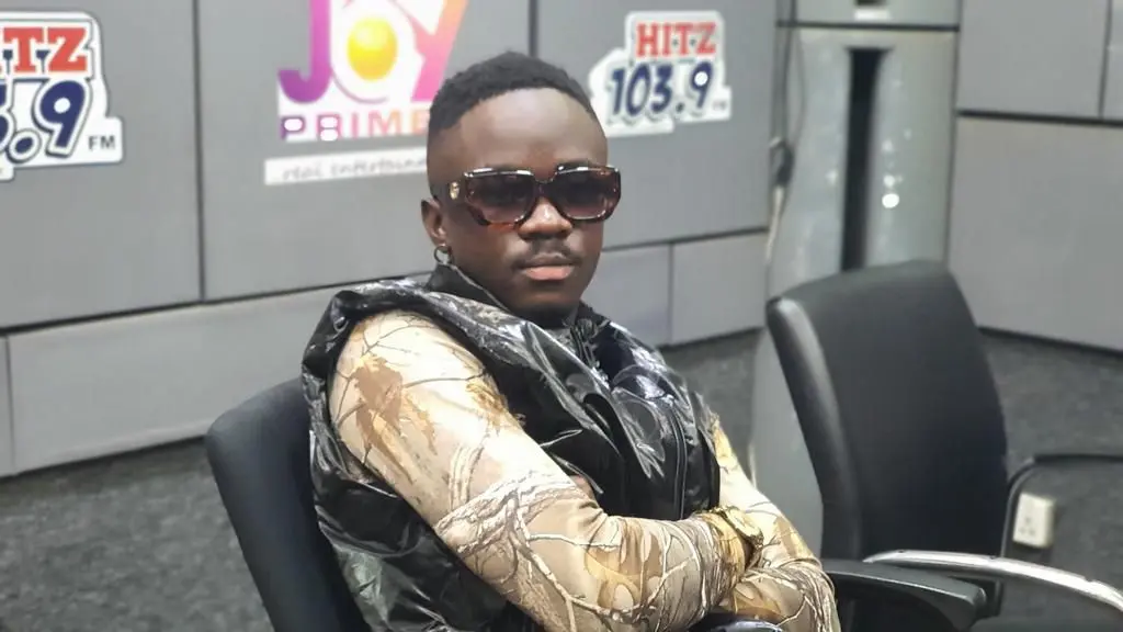 I want to collaborate with Stonebwoy – Yaw Tog eyes track features