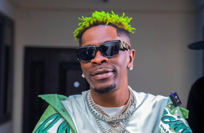 We didn’t show It online – Shatta Wale lists things he’s done for mum to shame critics